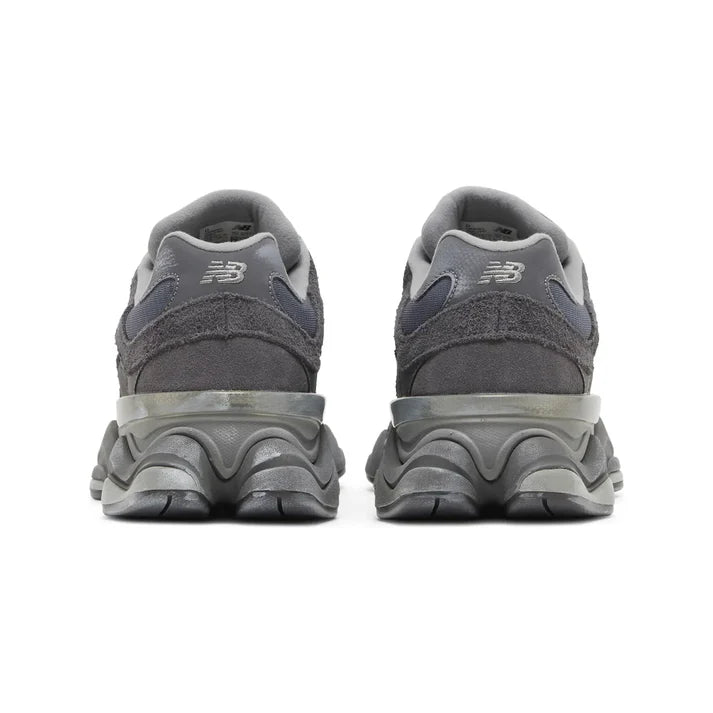 New Balance 9060 Magnet